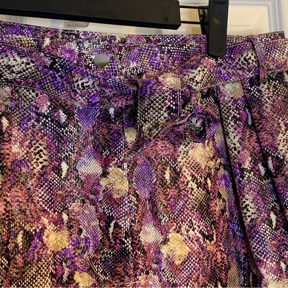 ASOS Purple Snakeskin Print High Rise Cropped Pants Size 10 - Picture 5 of 11